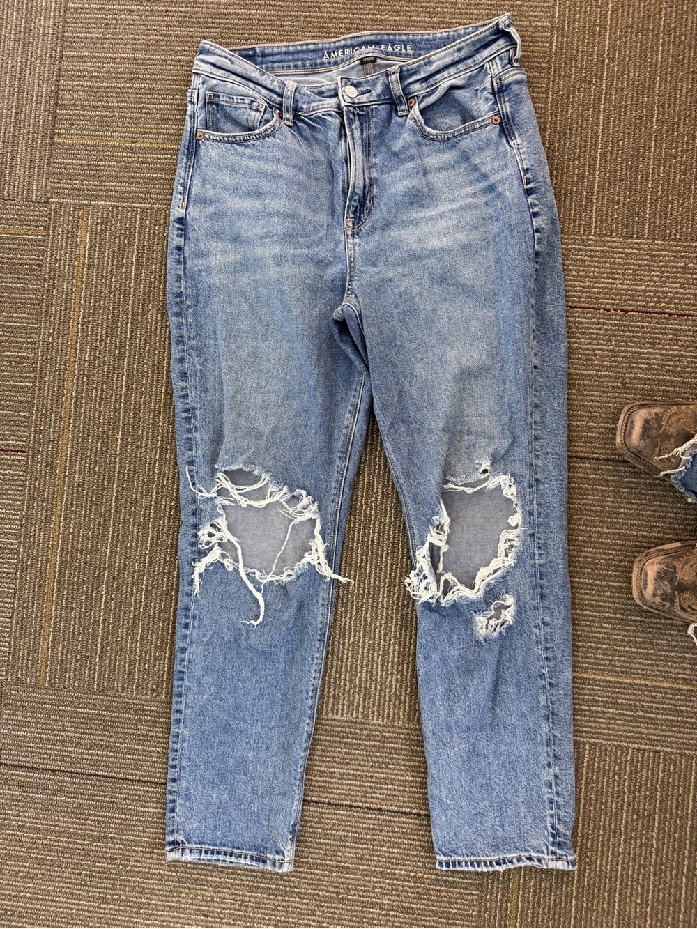 American Eagle Rigid Distressed Mom Jeans Size 10